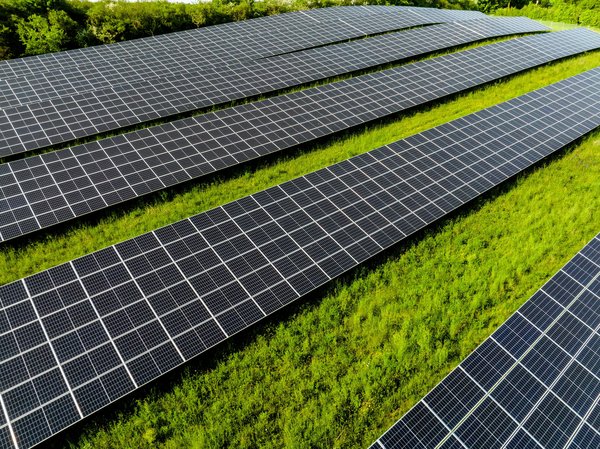 L'énergie solaire photovoltaïque : définition et fonctionnement